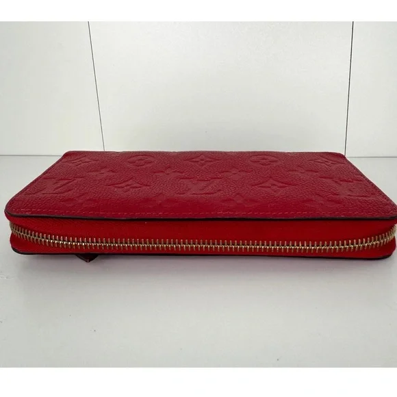 Louis Vuitton  Monogram Wallet - Picture 8 of 16